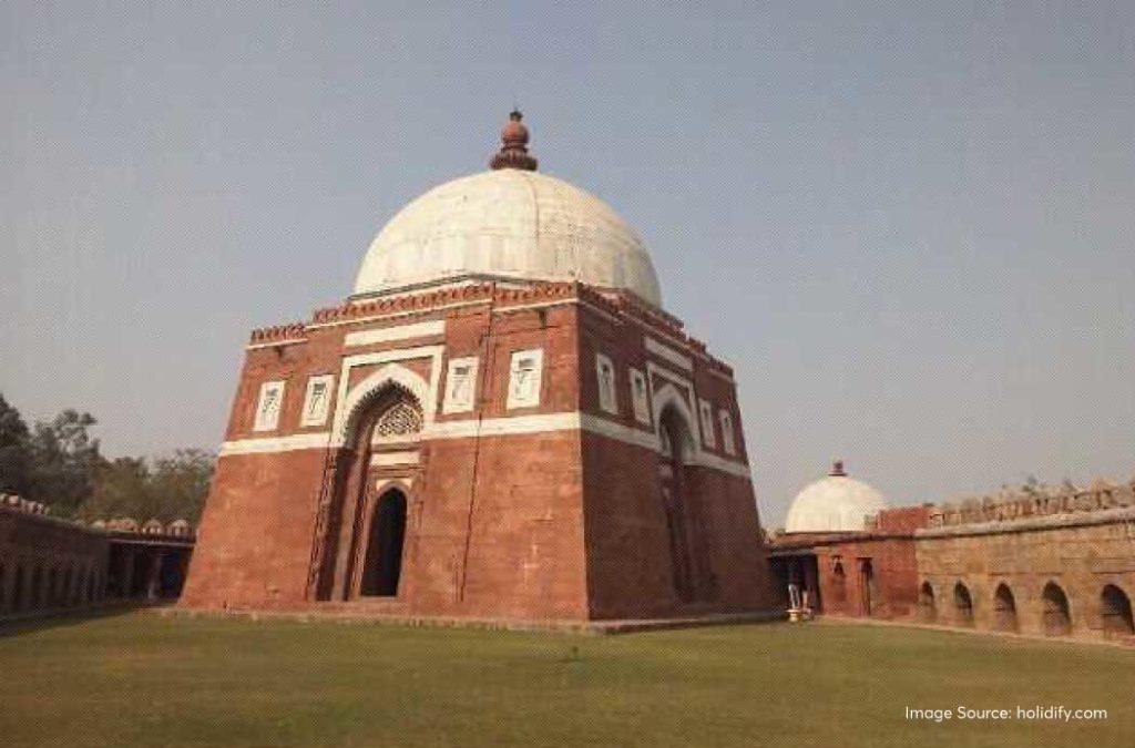 Baba Farid Tomb
places to visit in Faridabad