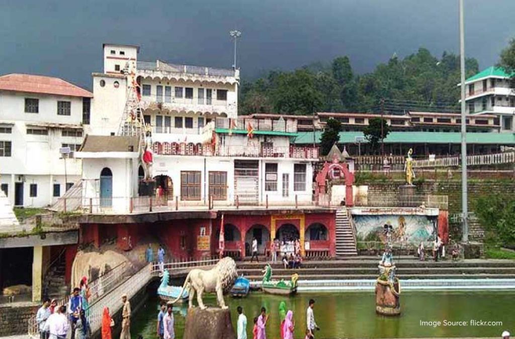 Chamunda Devi Temple is one of the best temples to visit in Navratri 2022