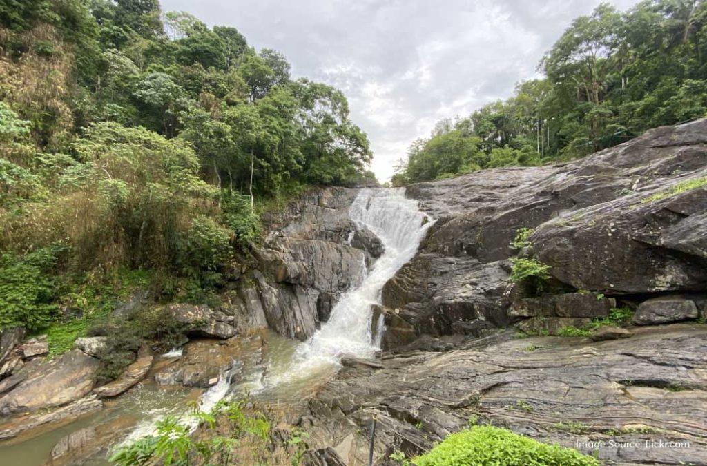 Kanthanpara Waterfalls﻿