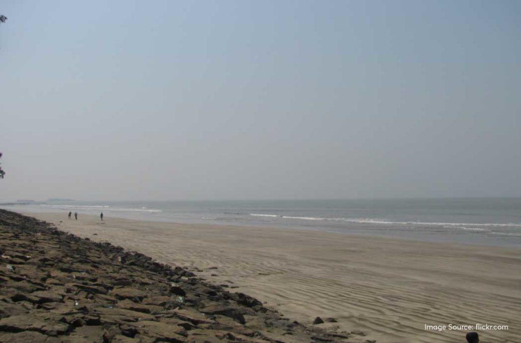 Varsoli Beach places to visit in Alibaug