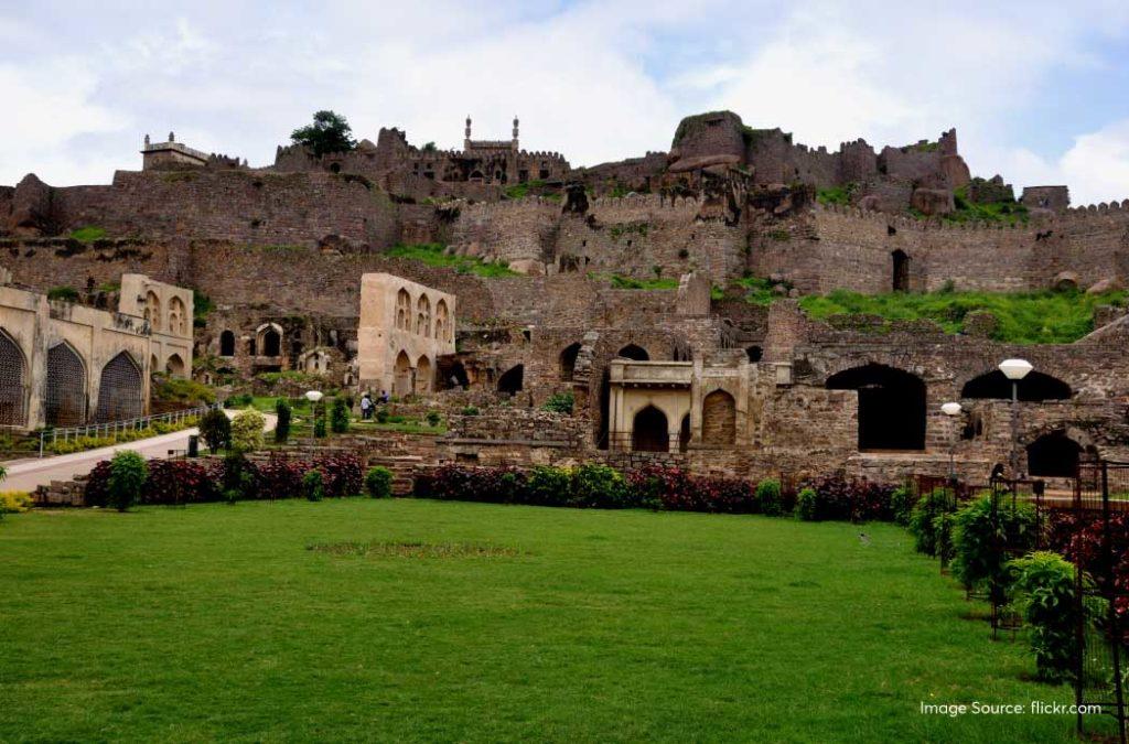 The fort is one the of top-rated tourist places in Telangana.