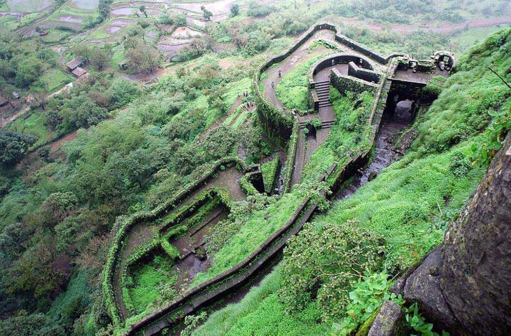 Panhala is one of the famous hill stations in Maharashtra located near Kolhapur