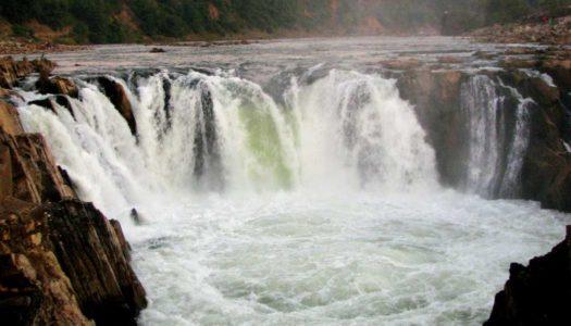 10 Waterfalls Near Indore – Hit Refresh In These Amazing Spots