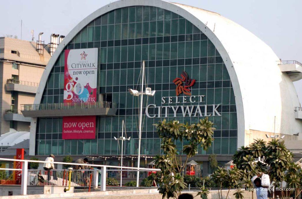 Select Citywalk is one of the best malls in India as it offers a one-of-a-kind luxury shopping experience. 