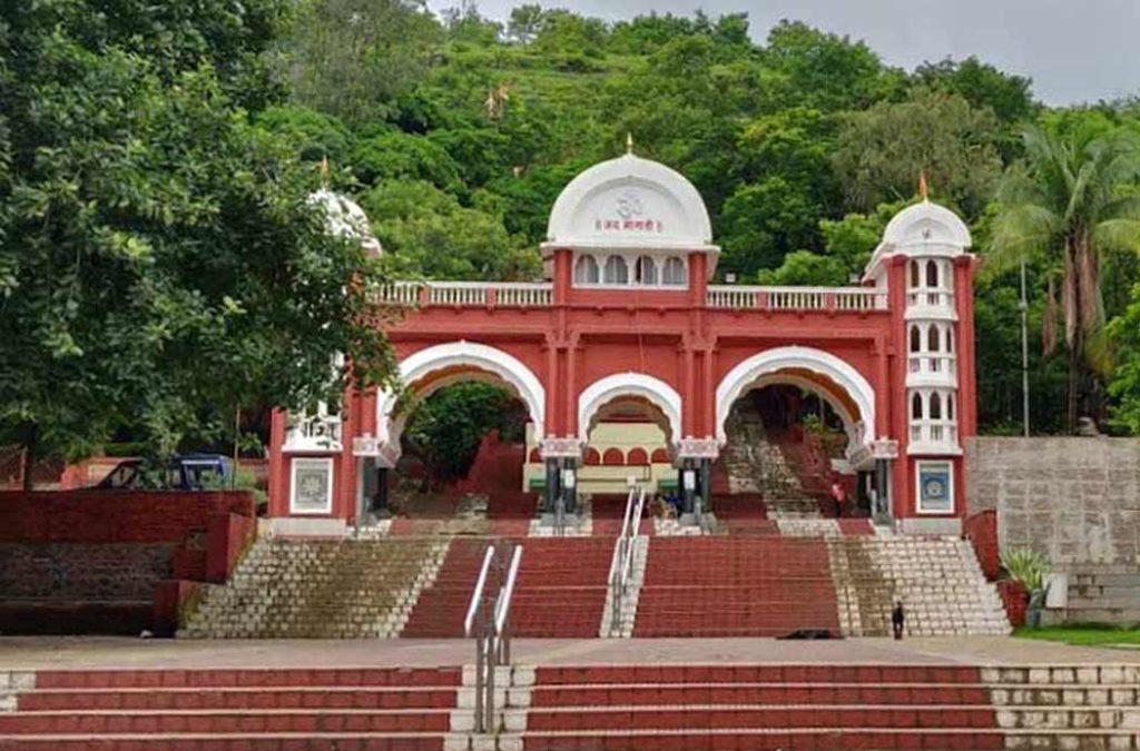 Shri Chatushringi Temple is one of the famous temples in Pune.