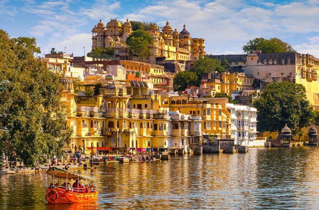 Udaipur is one of the top places to visit for Valentine's Day 2023