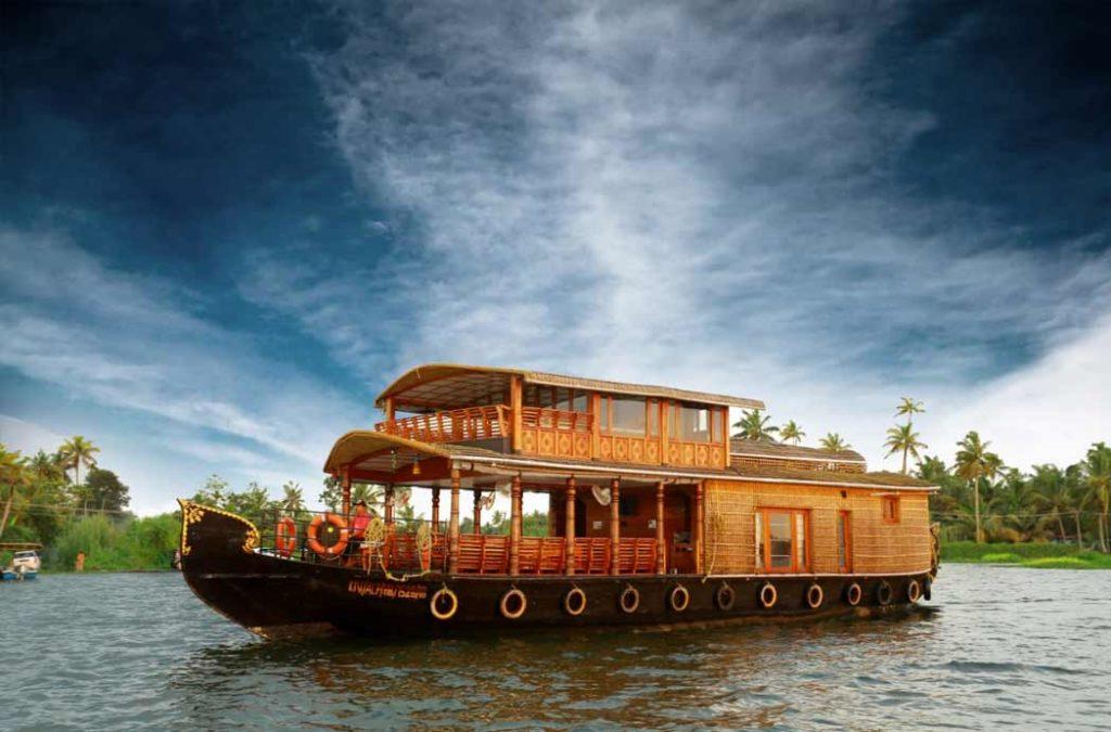 Make the most of your trip at Alleppey this Women's Day