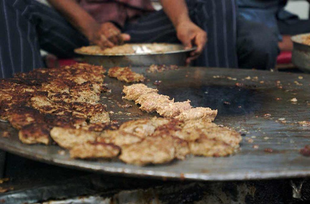 Tunday Kababi is one of the best restaurants in Lucknow serving varieties of Kebabs