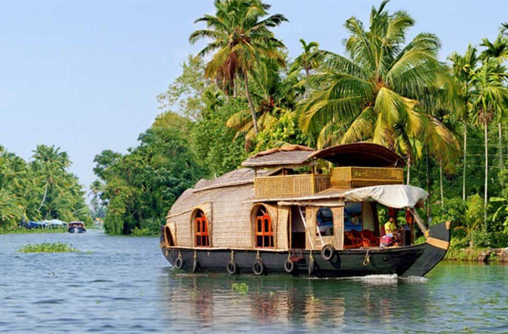 Explore one of best houseboat destinations in India