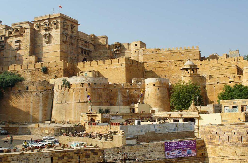 Best time to visit Jaisalmer. Jaisalmer Fort is a must-visit when visiting this beautiful city 