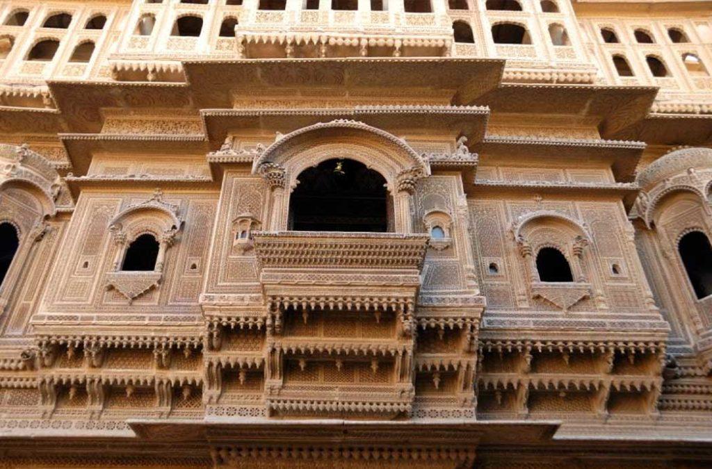 Nathmal-ki-Haveli in Jaisalmer. Best time to visit Jaisalmer. 