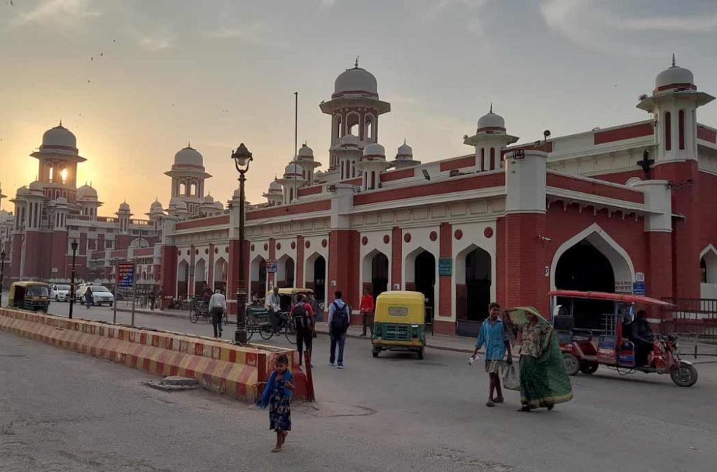 Check one of the best railway stations in India 