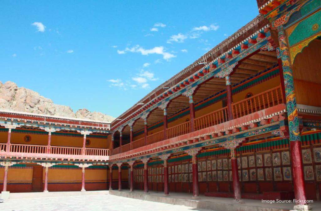 Hemis Monastery has a regal charm to it seeing how the structure was rebuilt by King Sengge Namgyal in 1672.