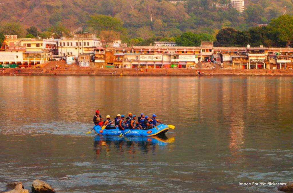 Kaudiyala is the best route for river rafting in Rishikesh if you are an experienced rafter looking for the right challenge. 