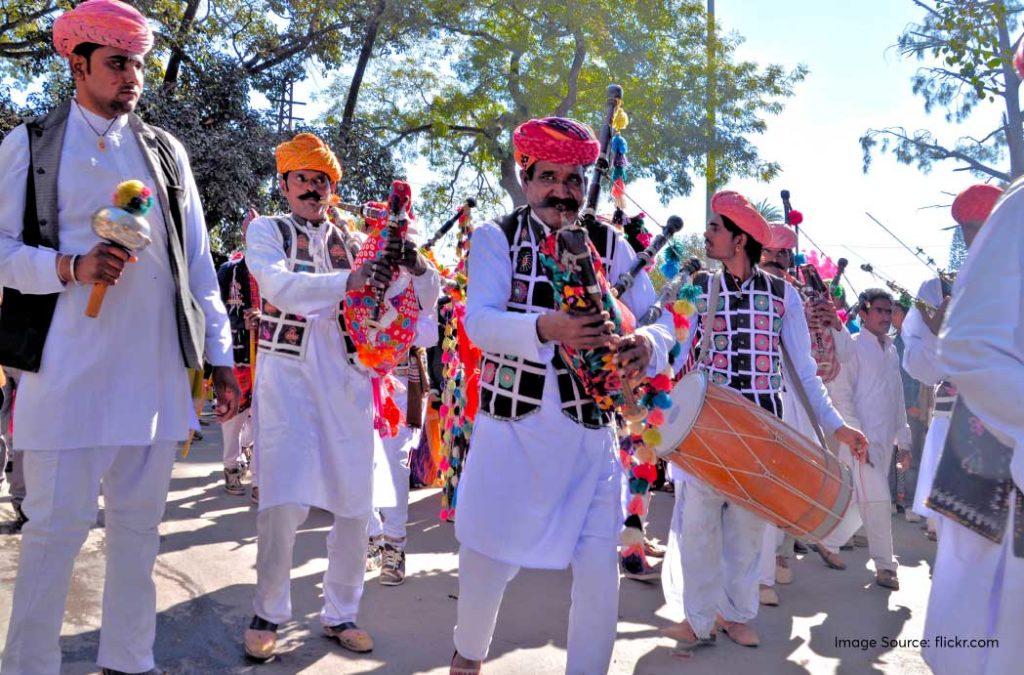 This is one of the Festivals of Rajasthan that happens after Christmas but before the New Year. 