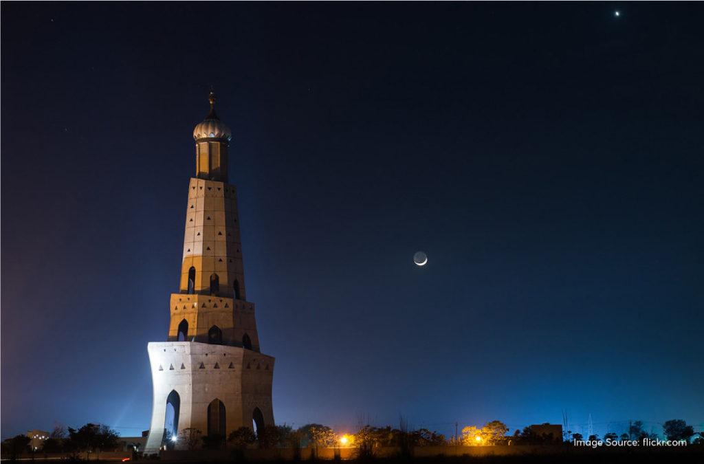 Fateh Burj is a construction that has a prominent significance in the Sikh culture.