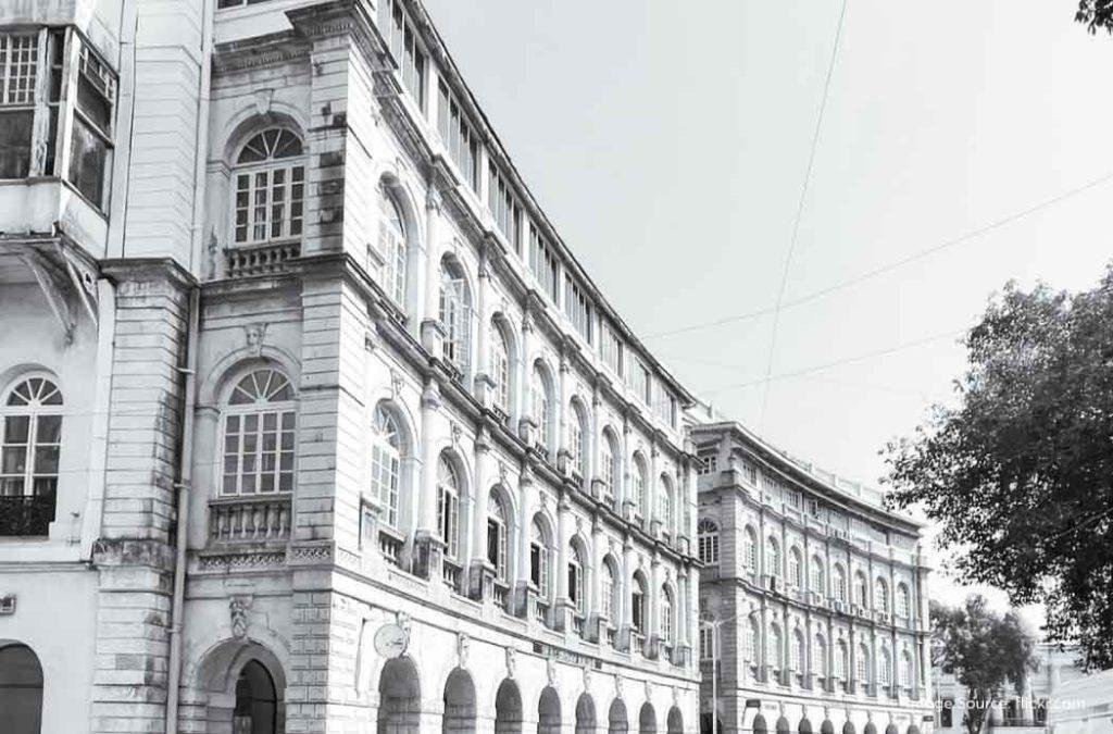 Observe the best of architecture in Mumbai at this place 
