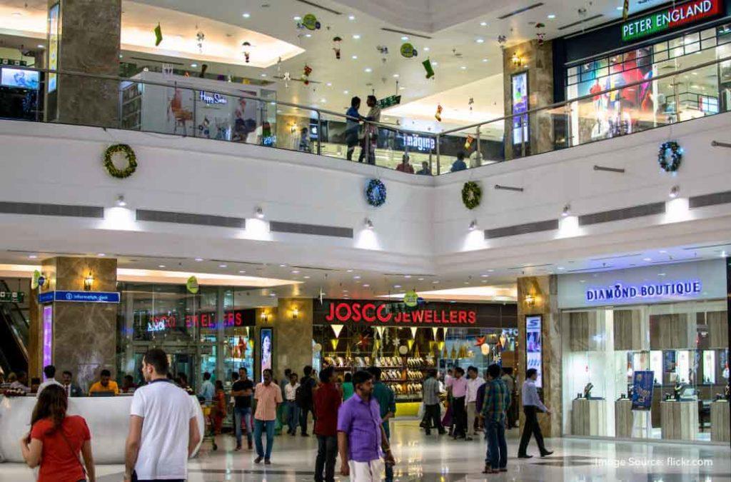 Louis Philippe, Centre Square Mall, Kochi