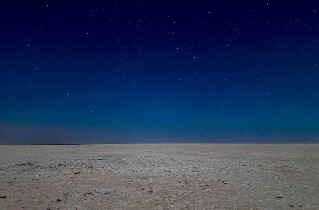 Rann of Kutch is a barren land of absolute beauty! The salt marsh is a visual treat during the daytime and a gorgeous beauty at night.