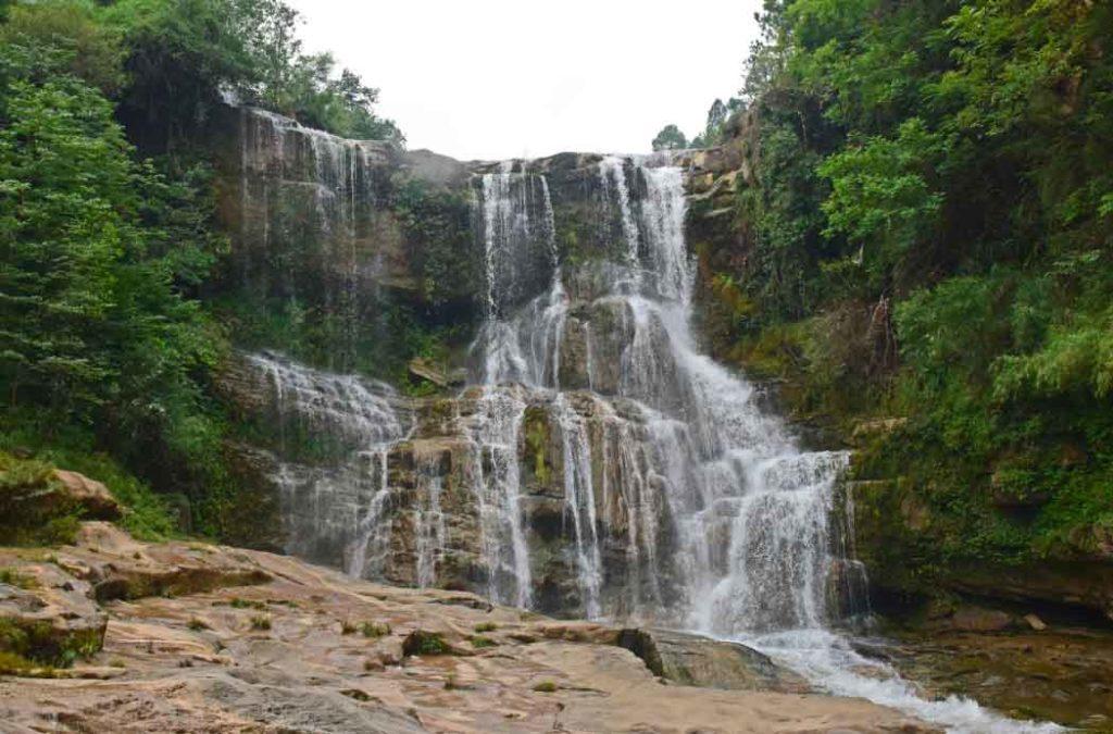 Accessing Rudhradhari waterfalls in Nainital is a little challenging but the place is definitely worth your efforts. 