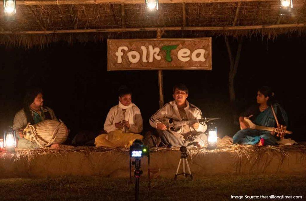We are tea lovers who cannot start our day without taking a sip of tea! Do you like tea too? Then you must pack your bags to attend the Folk Tea Festival in Assam. 