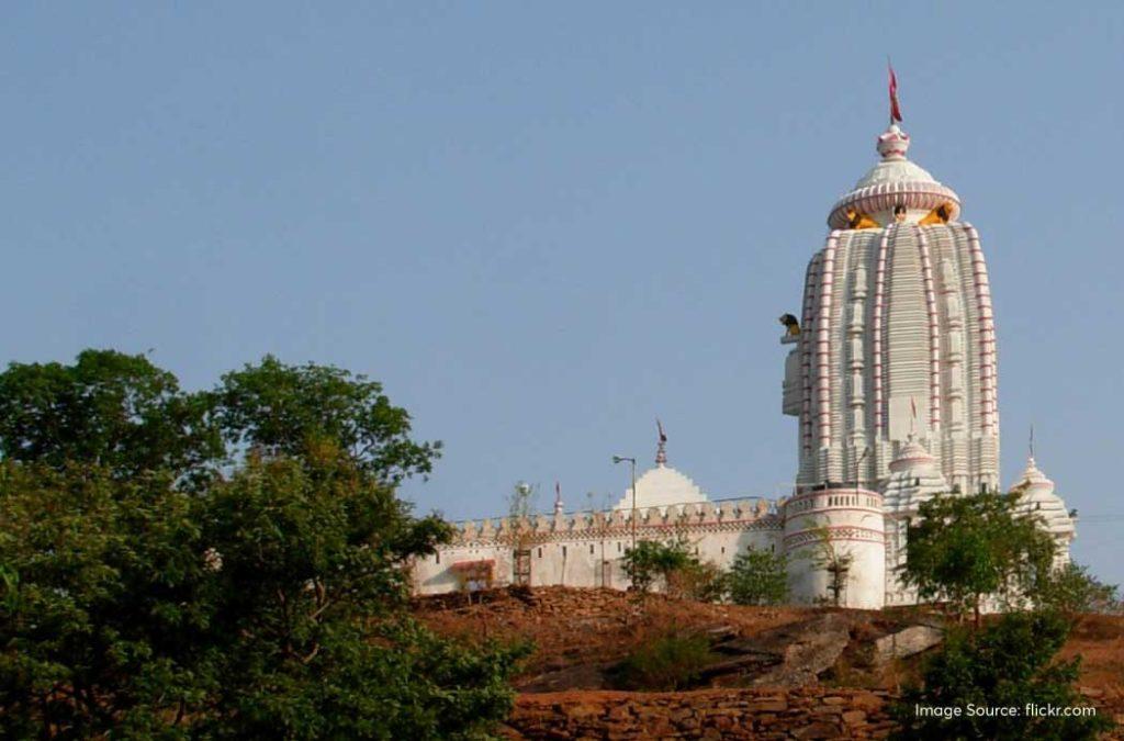 The Jagannath temple is present at the top of the Ranchi Hill. 