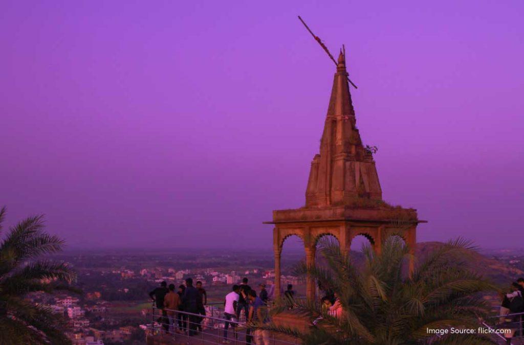 The Tagore Hill is named after the famous Bengali poet, Rabindranath Tagore. 