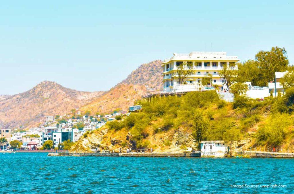 Ajmer is one of the best places to visit in Rajasthan in December because of its welcoming weather conditions.