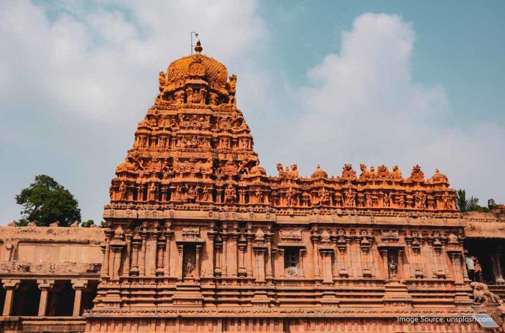 Brihadeeshwarar Temple is one of the finest examples of world-class architecture! 