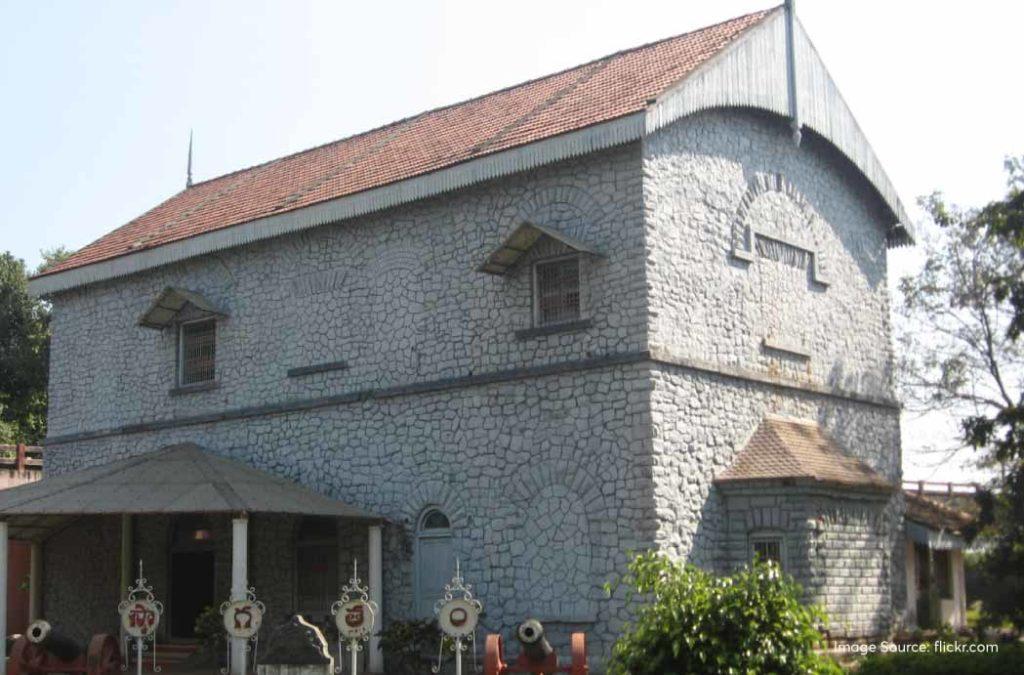 The Cottom Museum in Rajahmundry was built in memory of Sir Arthur Thomas Cotton. 