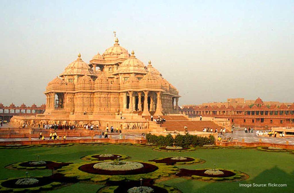 It is important to know the Akshardham temple timings before you visit the place.