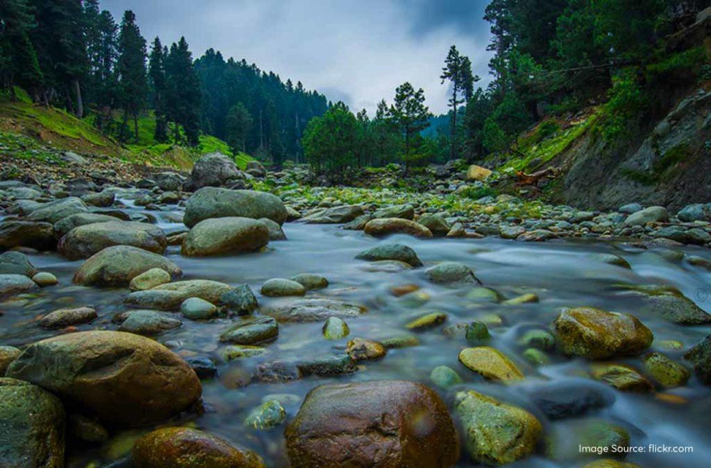 Explore one of the best hill stations in Jammu and Kashmir