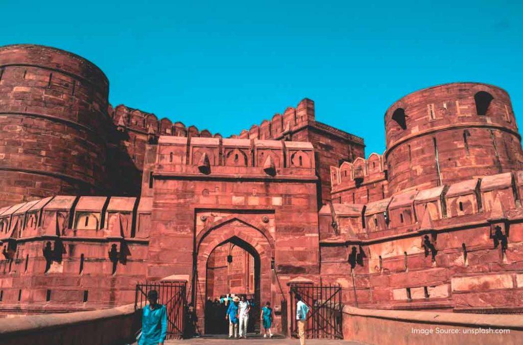 Agra Fort is one of the most spectacular fortifications to still exist from the Mughal era. 