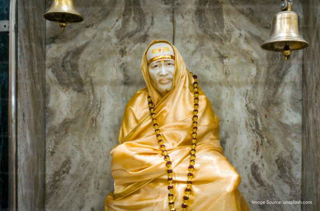 The Shirdi Sai Baba Temple is one of the most beautiful places to see in Kurnool.