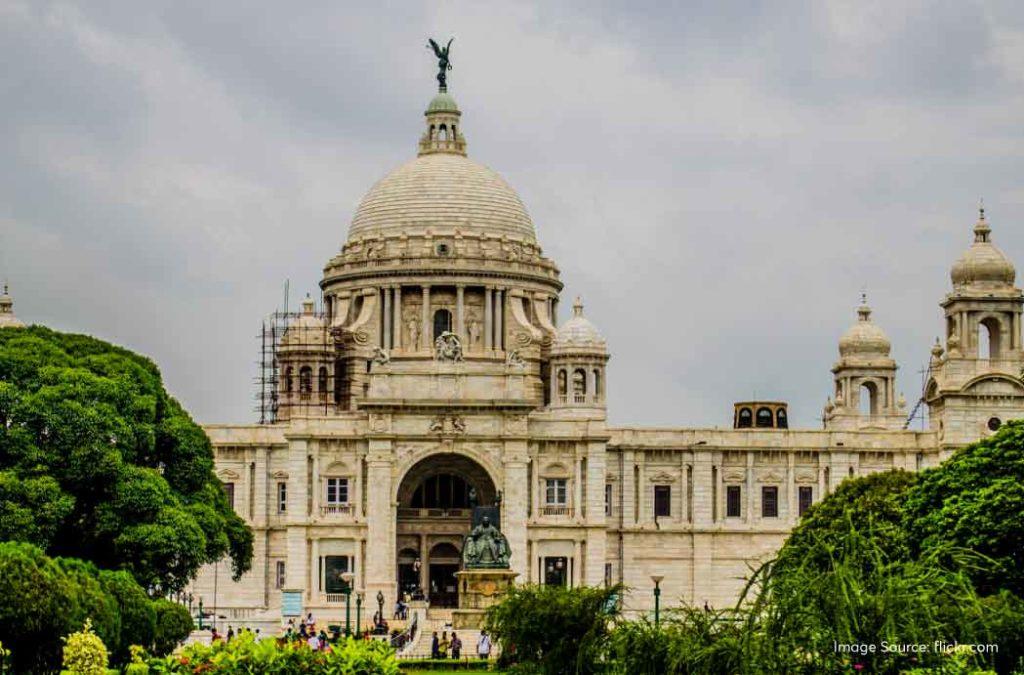 Visit Victoria Memorial for a great time