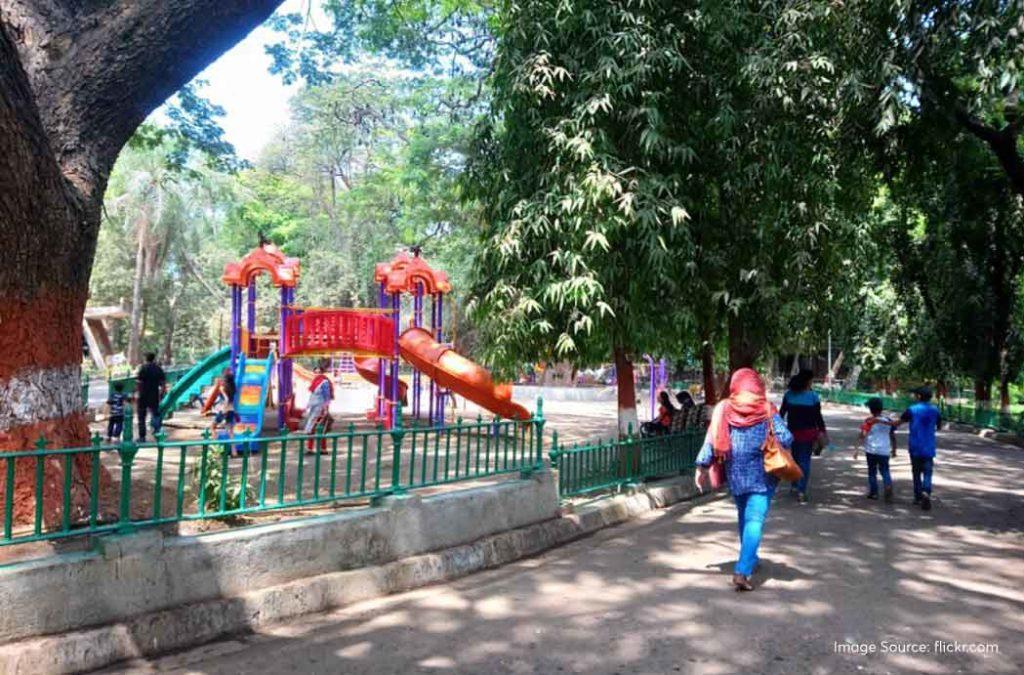 Check out wild animals at the Byculla Zoo