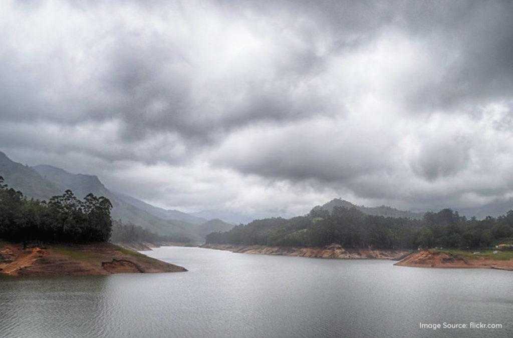 Mattupetty Dam is among the best Munnar tourist places and is the ideal choice for nature lovers. 