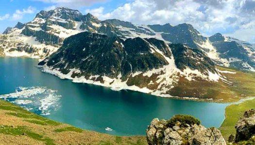 Kashmir Tourist Places: Enchanting Meadows, Adventure Activities and Serene Landscapes
