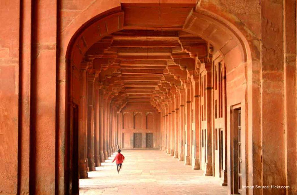 Check out details for visiting the magnificent Jama Masjid 