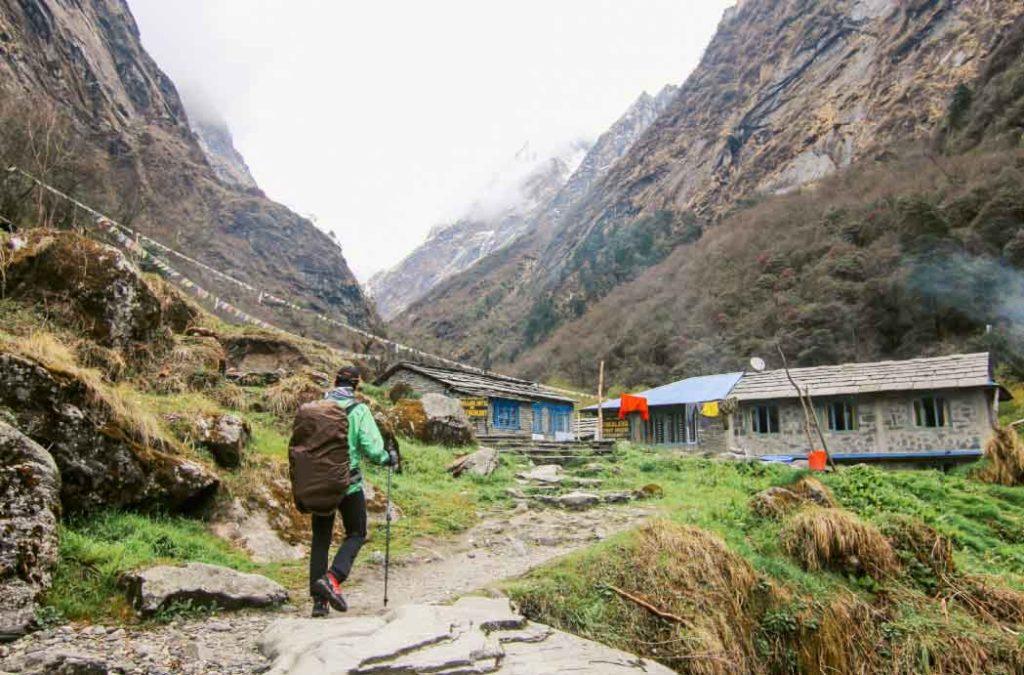 Travellers will need at least 5 days for the Dong Valley trek and to explore the surrounding tourist attractions.