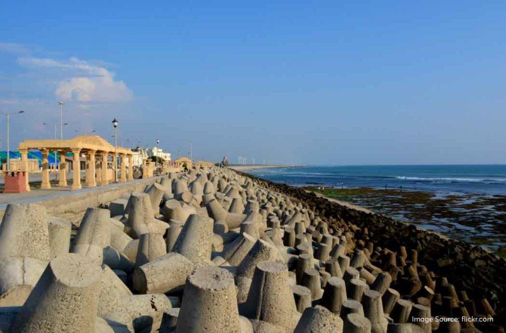 Yes, there are several wonderful beaches in Gujarat and Dwarka Beach is among them. 