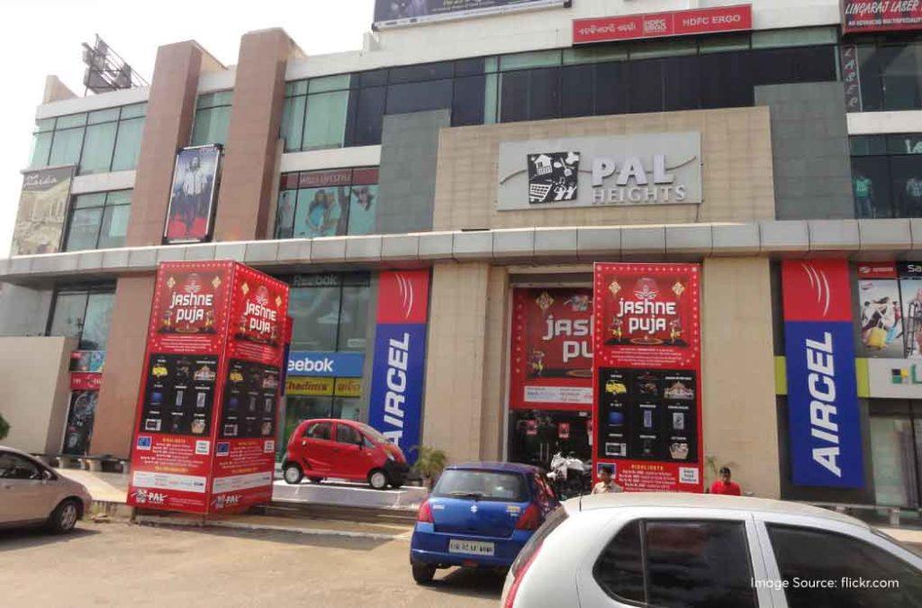Check out the best places for shopping in Bhubaneswar 