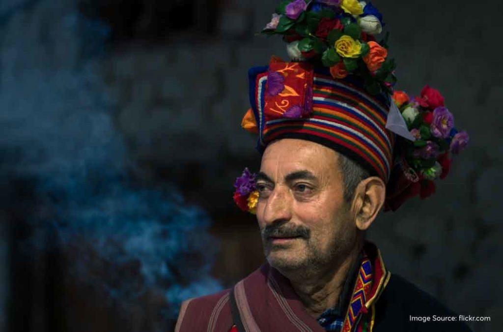 The Brokpa people have sharp features, high cheekbones, green or blue eyes and occasional blonde hair