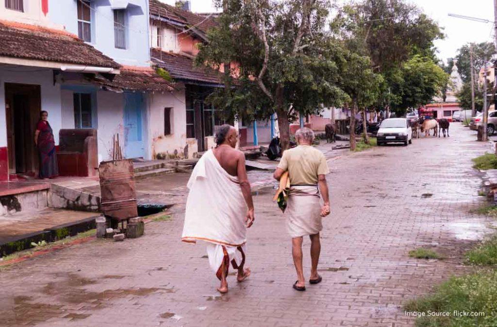 Mattur Village is on the banks of the Tunga River and offers just the right environment for those who crave peace, tranquillity and serenity. 