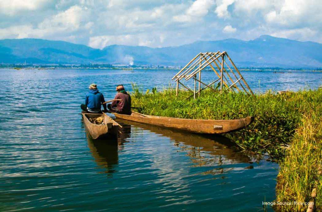 There are so many interesting activities that you can indulge in while on a trip to explore Loktak Lake. 