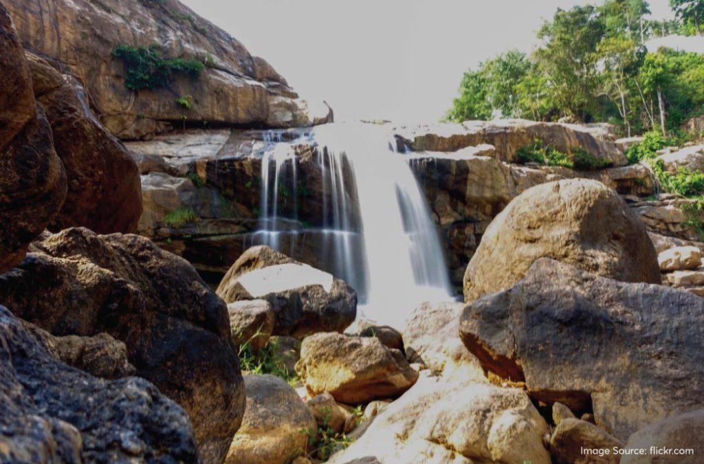 Check out the best waterfalls in Munnar for a great time