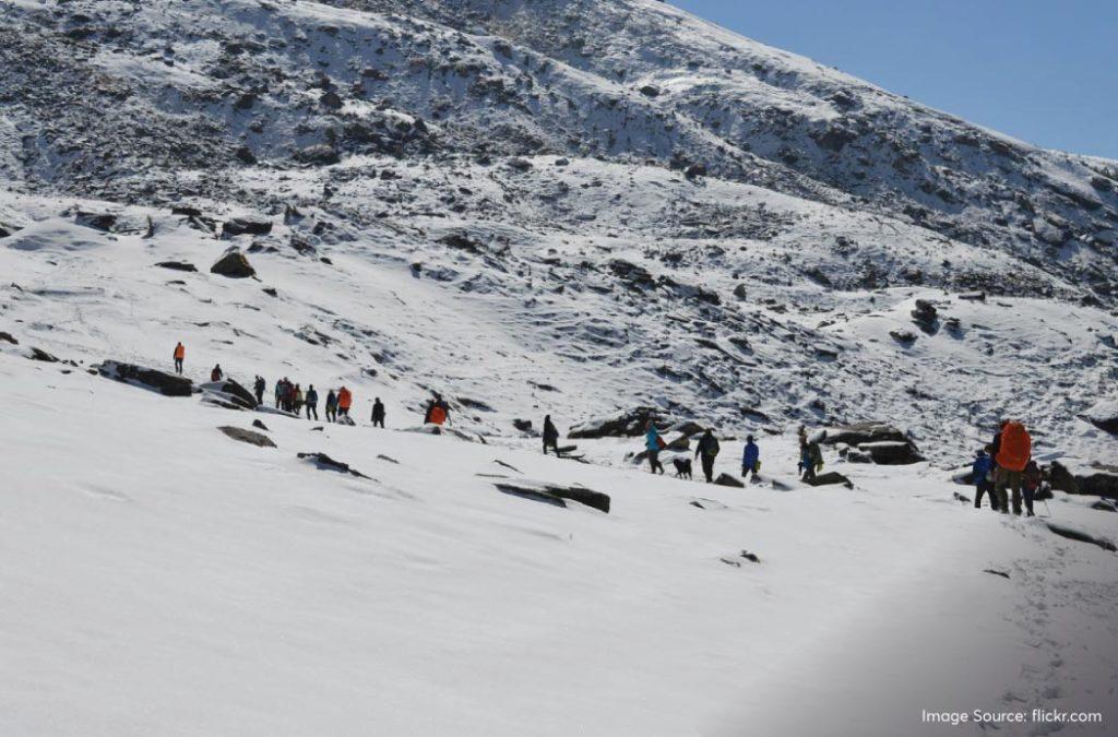 After 20 minutes of starting your trek from the Brahmatal basecamp, you will come across the Brahmatal Lake