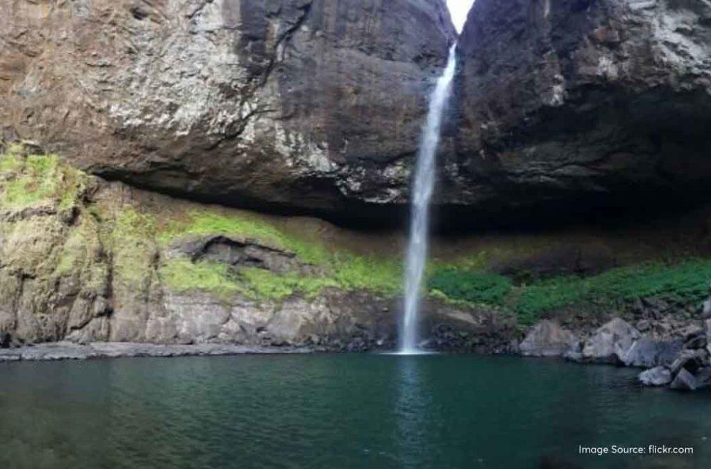 Check out the best waterfalls in Maharashtra