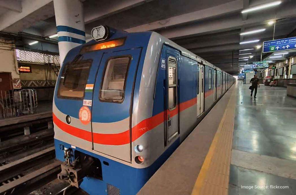 This is also referred to as the north-south metro line and is the first metro route which became operational in 1984.