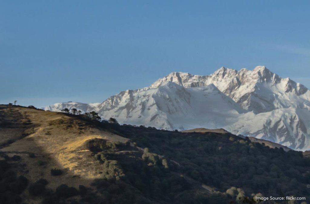 The Sandakphu and Phalut trekking expedition is one of the best things to do after exploring Singalila National Park